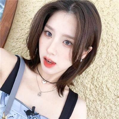 男孩和女孩在一起海报