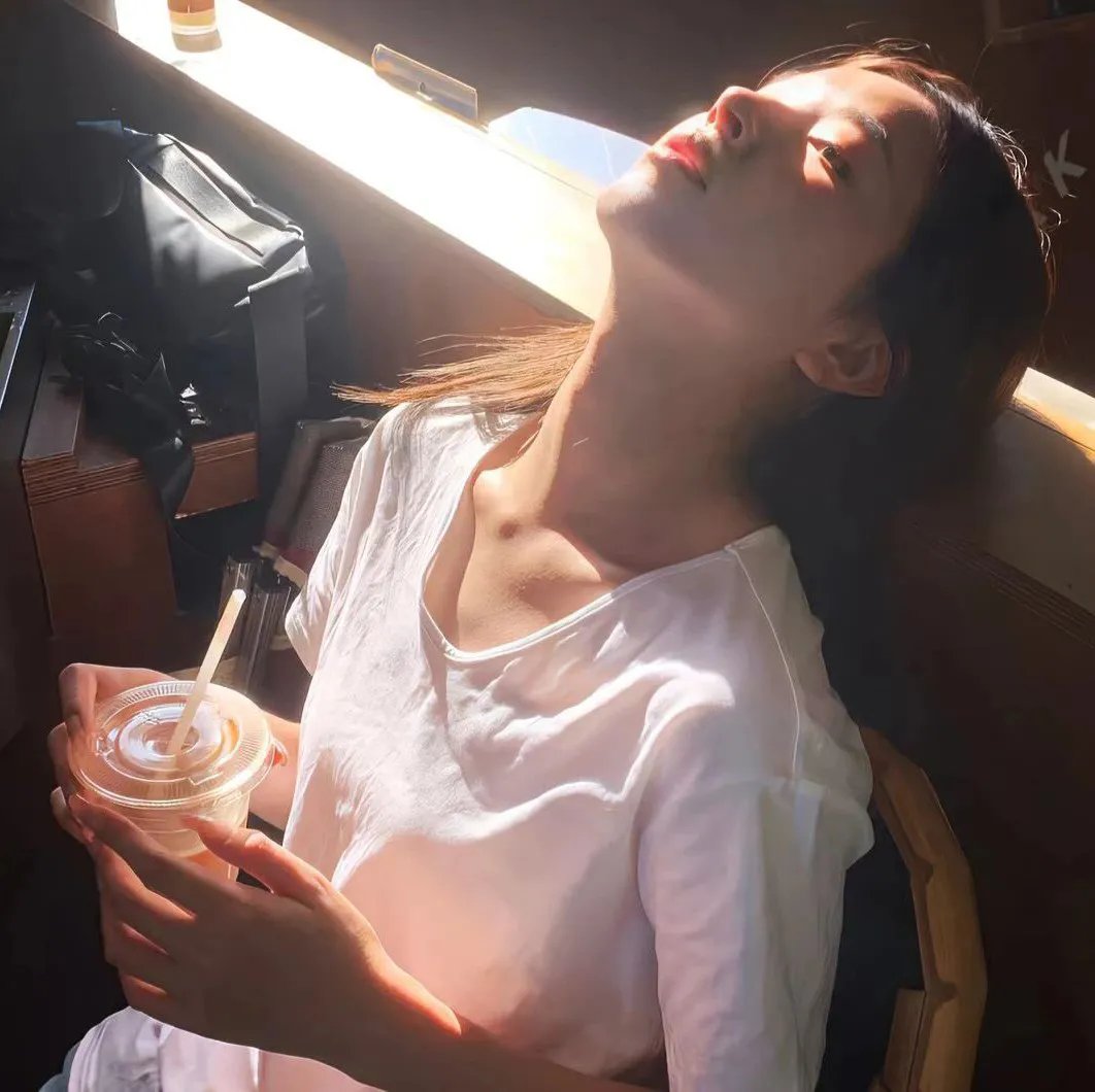 唱出恋爱的苦恼海报